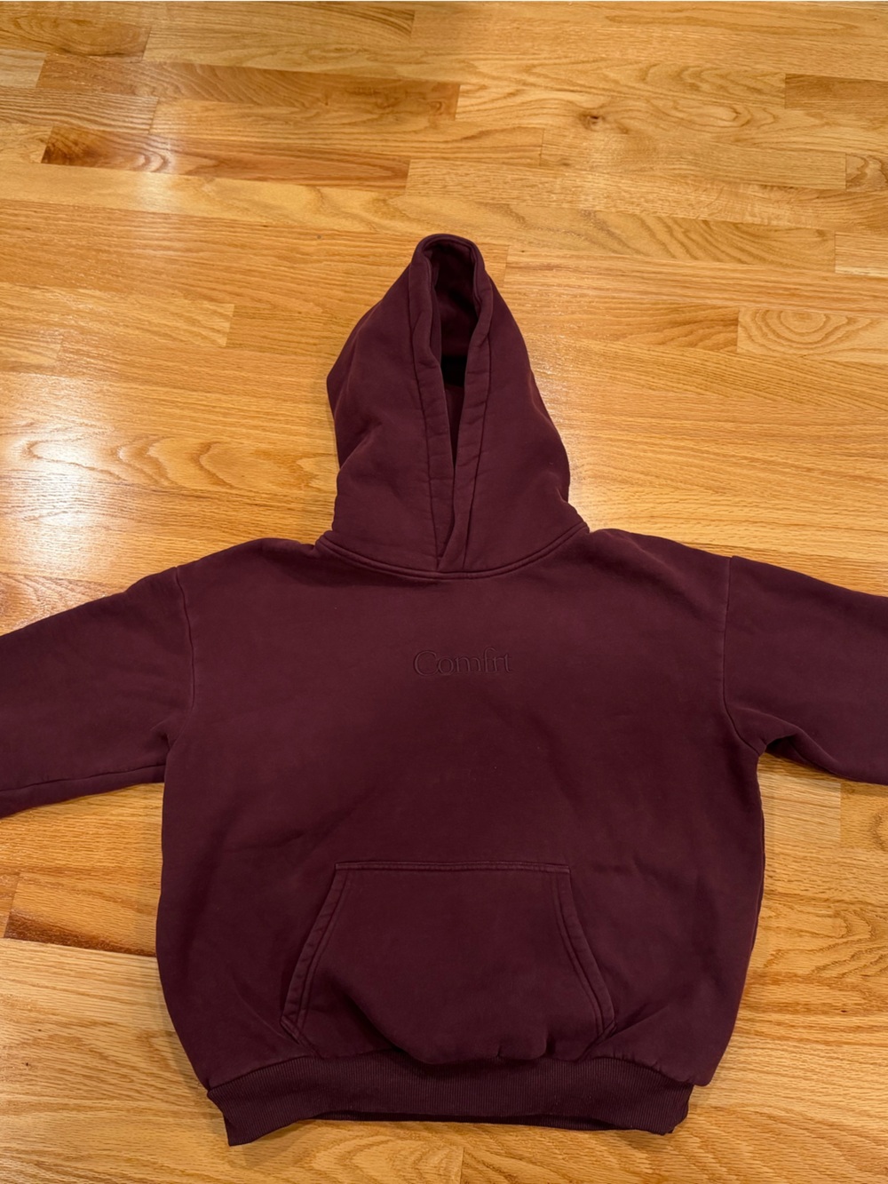 Comfrt hoodie, YXL, Maroon color